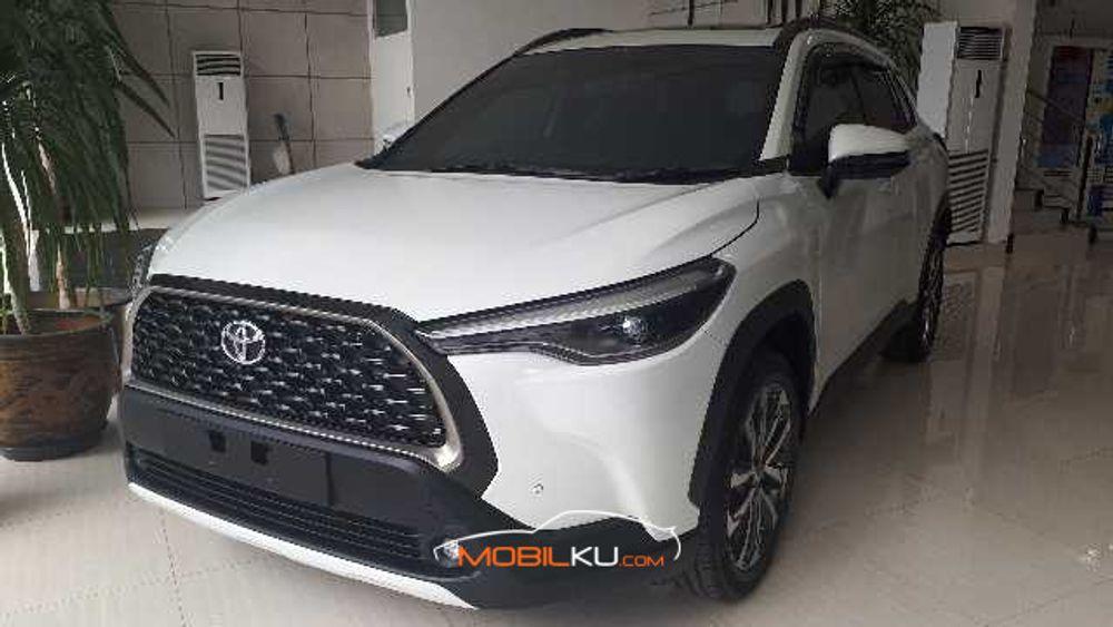 Mobil Toyota Corolla Cross 2020