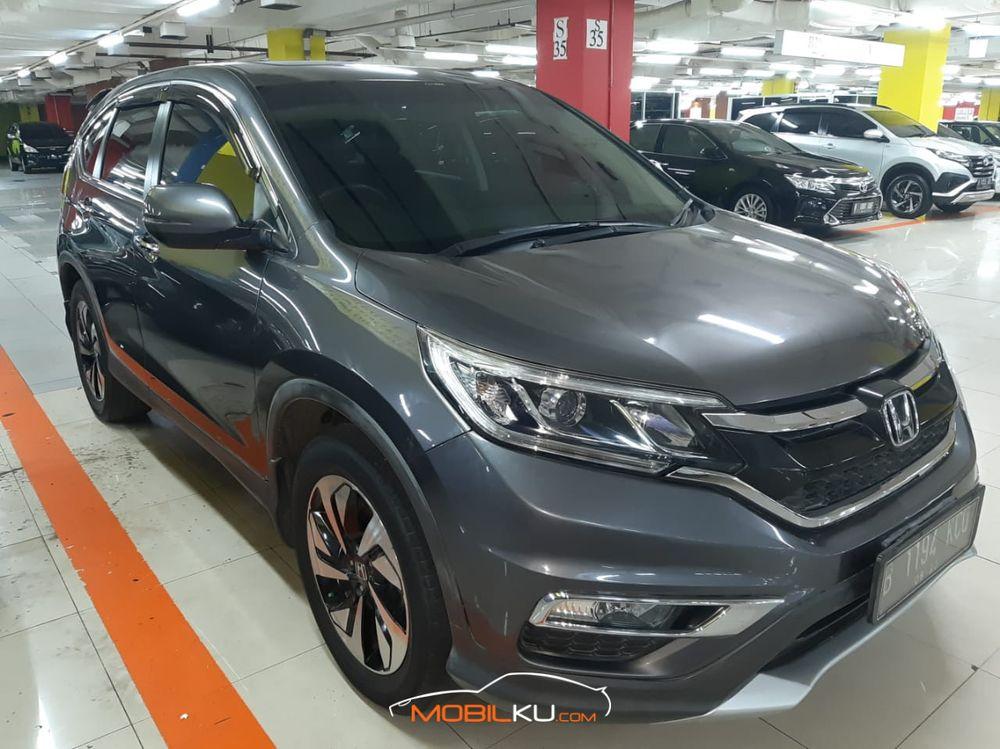 Mobil Honda CR-V 2015