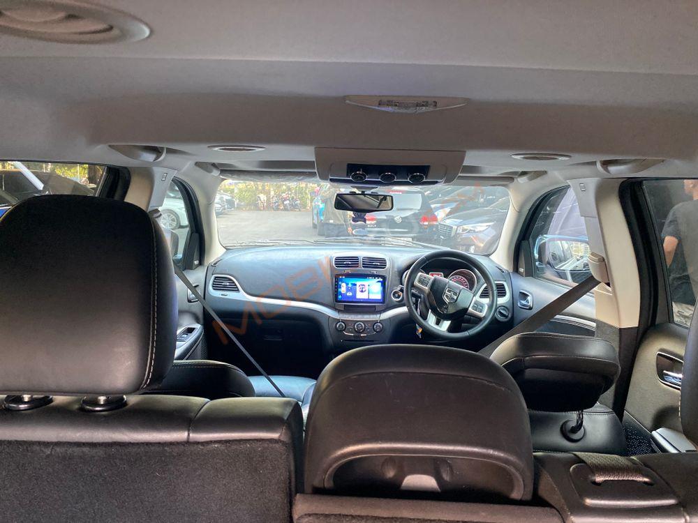 Mobil Dodge Journey 2014