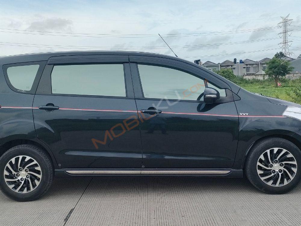 Mobil Suzuki Ertiga 2016