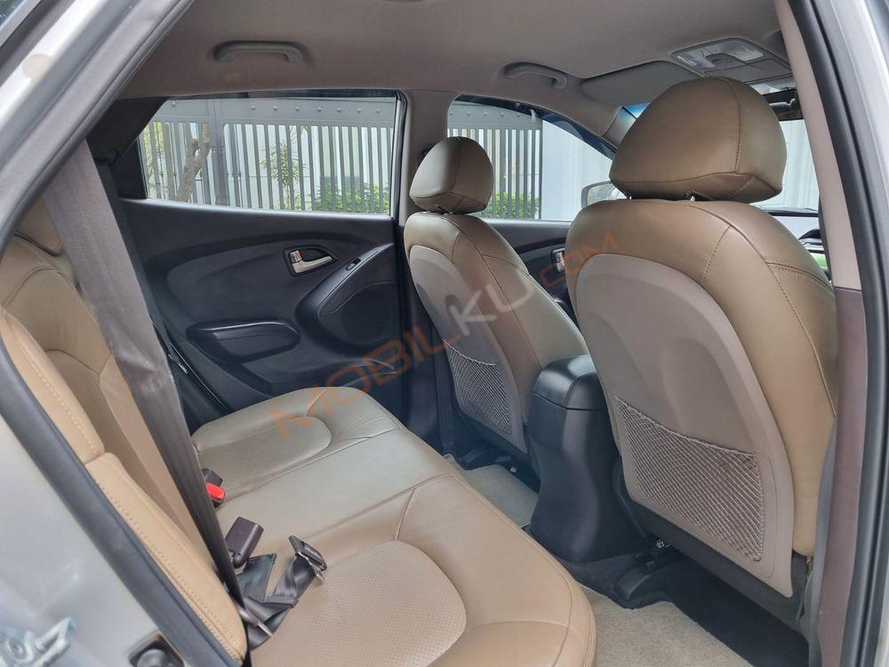 Mobil Hyundai Tucson 2013