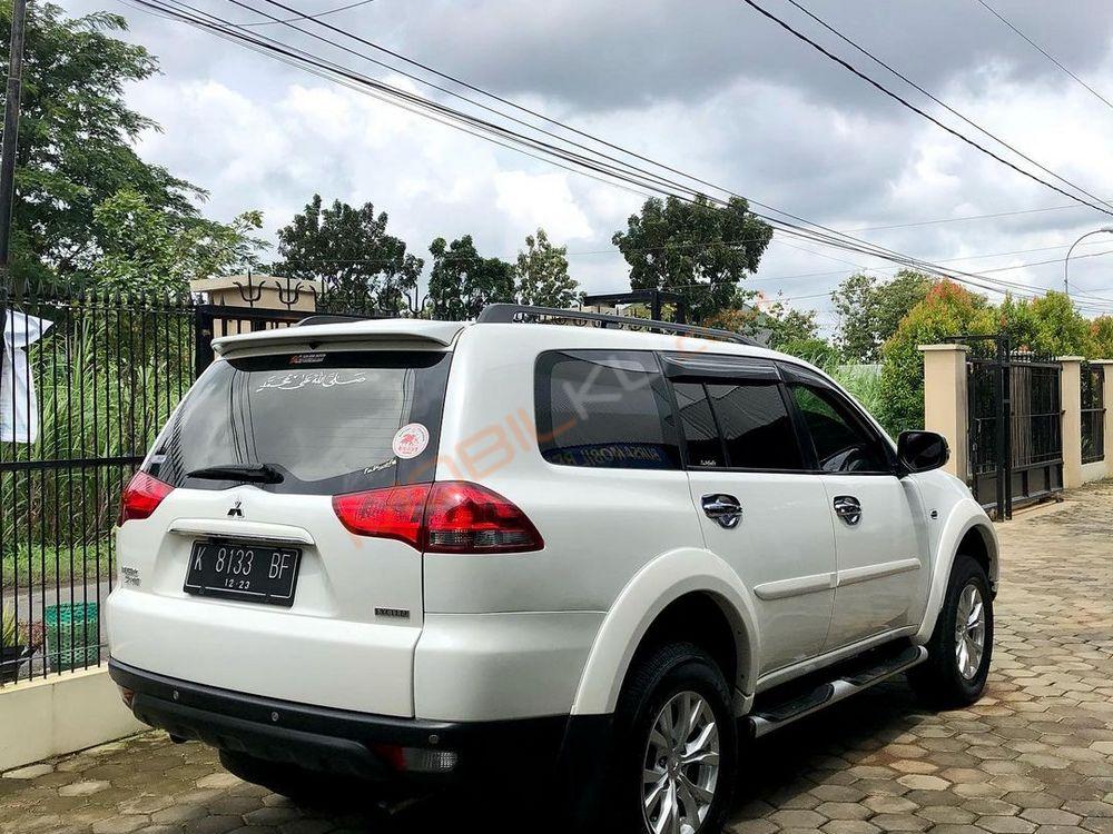 Mobil Mitsubishi Pajero Sport 2013