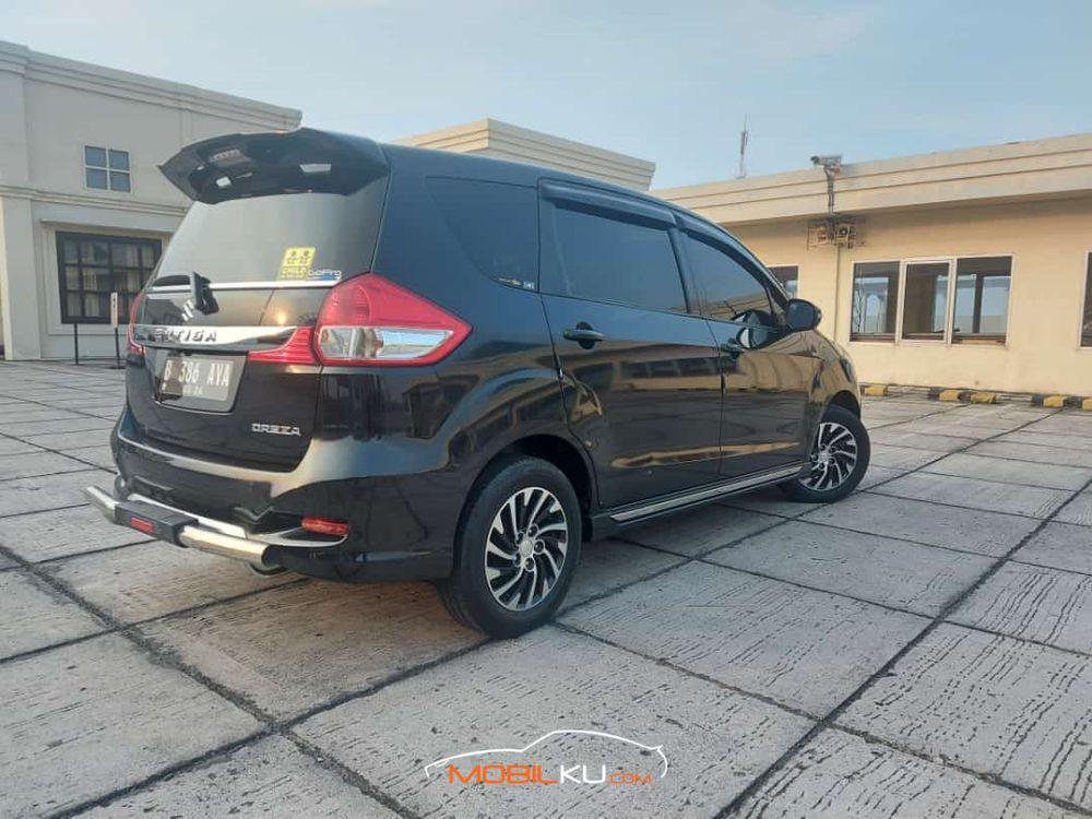 Mobil Suzuki Ertiga 2016