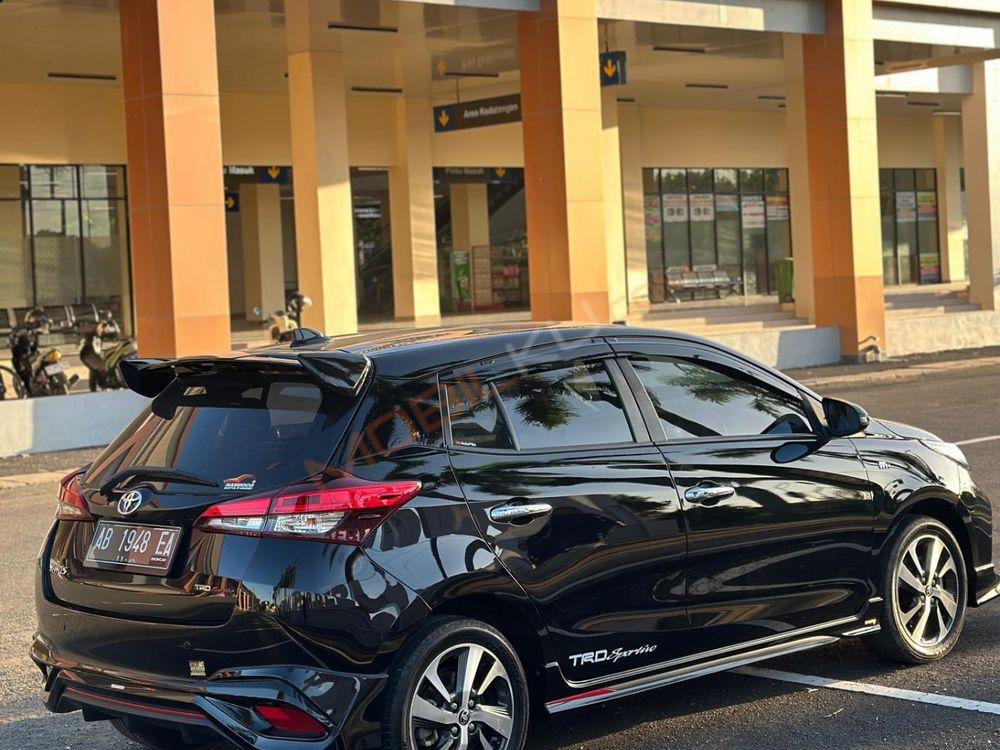 Mobil Toyota Yaris 2020