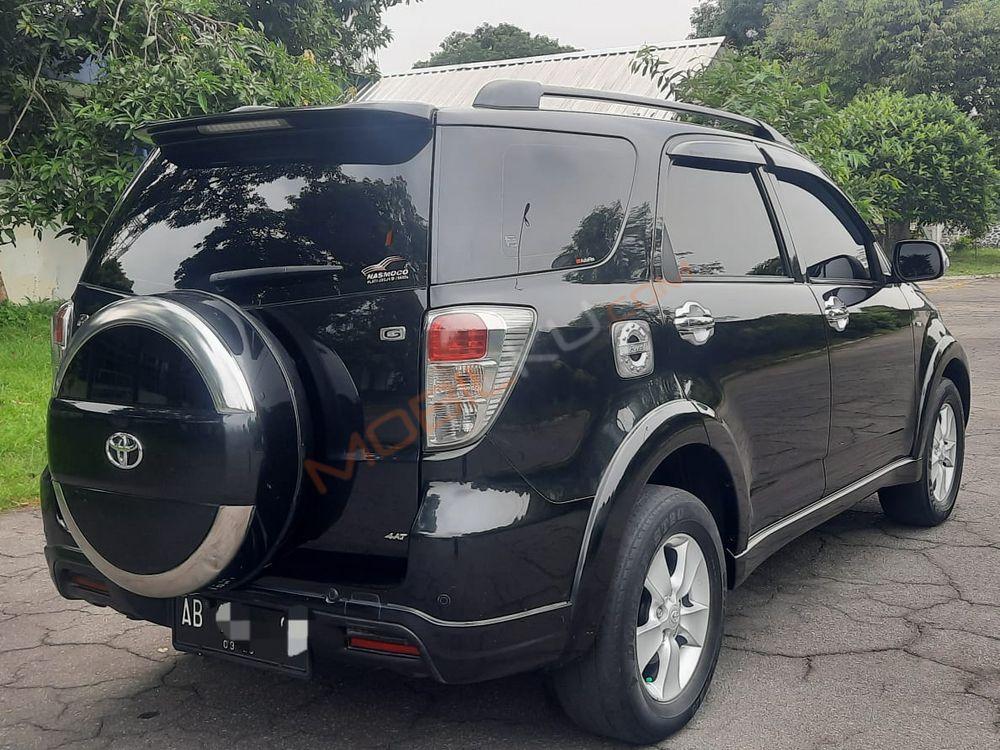 Mobil Toyota Rush 2011