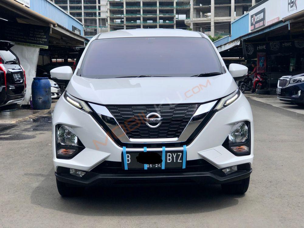Mobil Nissan Livina 2019