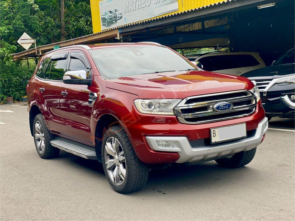 Mobil Ford Everest 2016