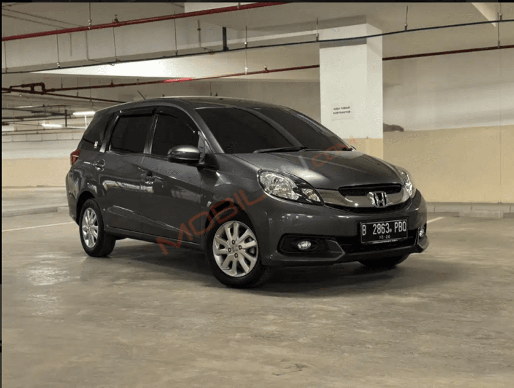 Mobil Honda Mobilio 2016