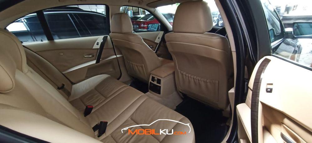 Mobil BMW 5 Series 2007