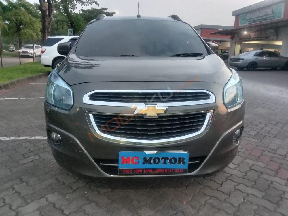 Mobil Chevrolet Spin 2014