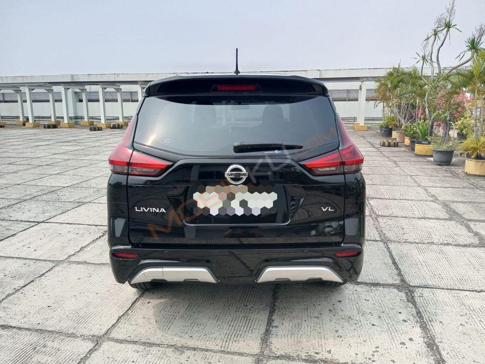 Mobil Nissan Livina 2022