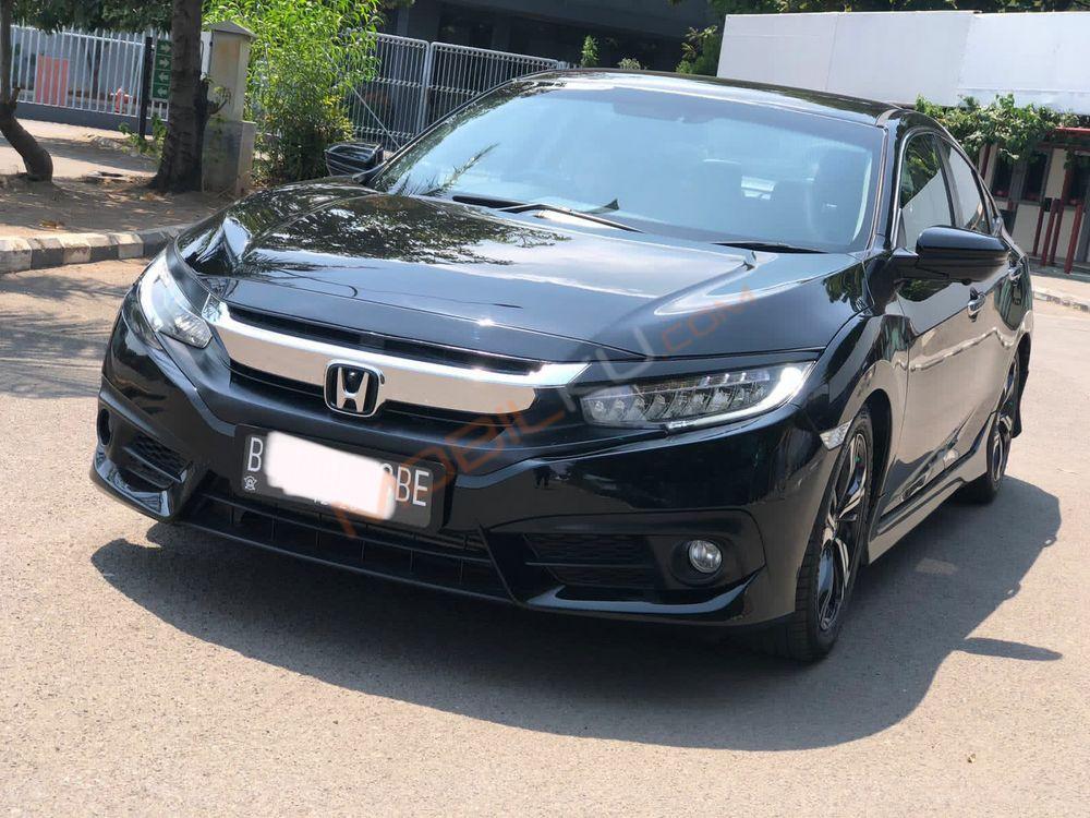 Mobil Honda Civic Sedan 2017