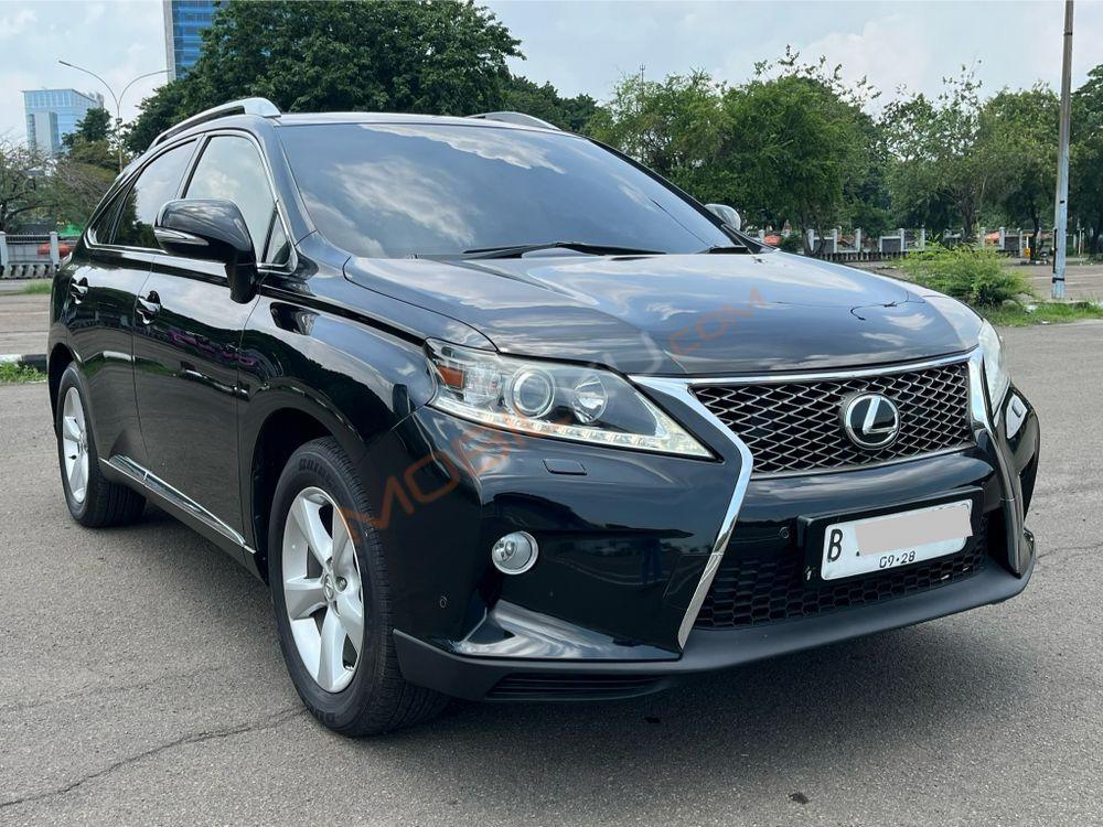 Mobil Lexus RX 2013