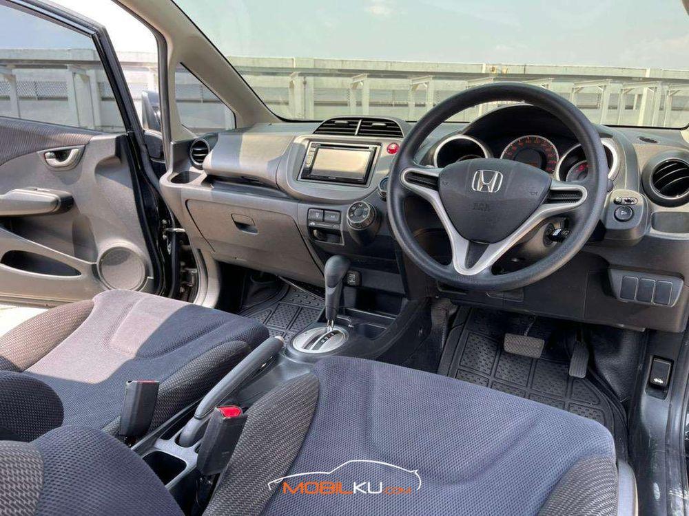 Mobil Honda Jazz 2013