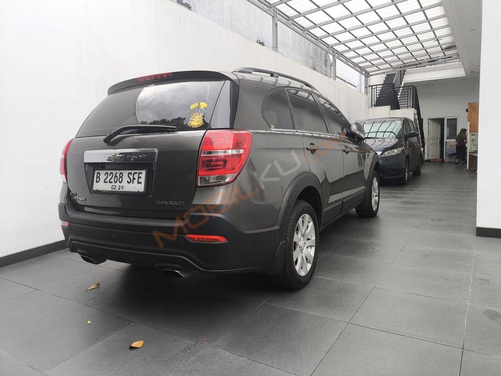 Mobil Chevrolet Captiva 2015