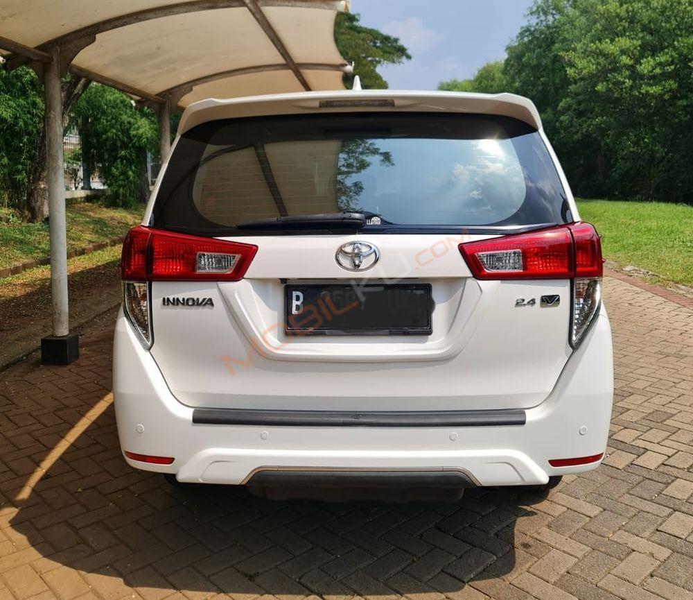 Mobil Toyota Kijang Innova 2019