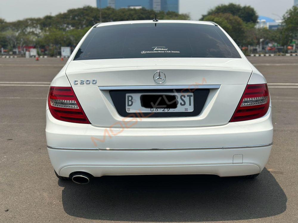 Mobil Mercedes-Benz C-Class 2014