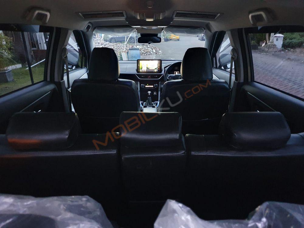 Mobil Toyota Veloz 2021