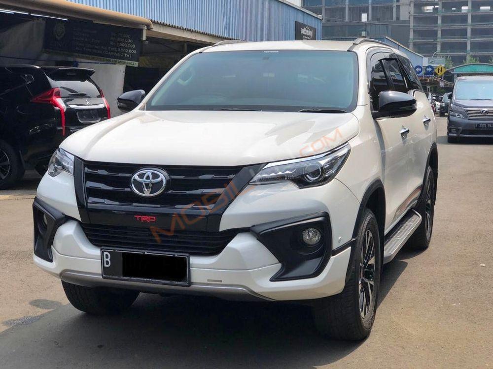 Mobil Toyota Fortuner 2019
