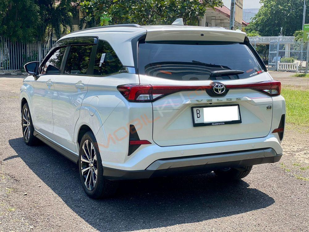 Mobil Toyota Veloz 2022