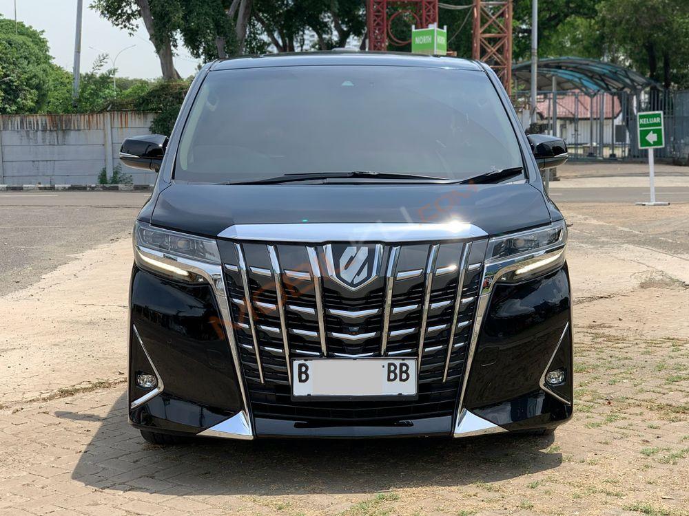 Mobil Toyota Alphard 2020