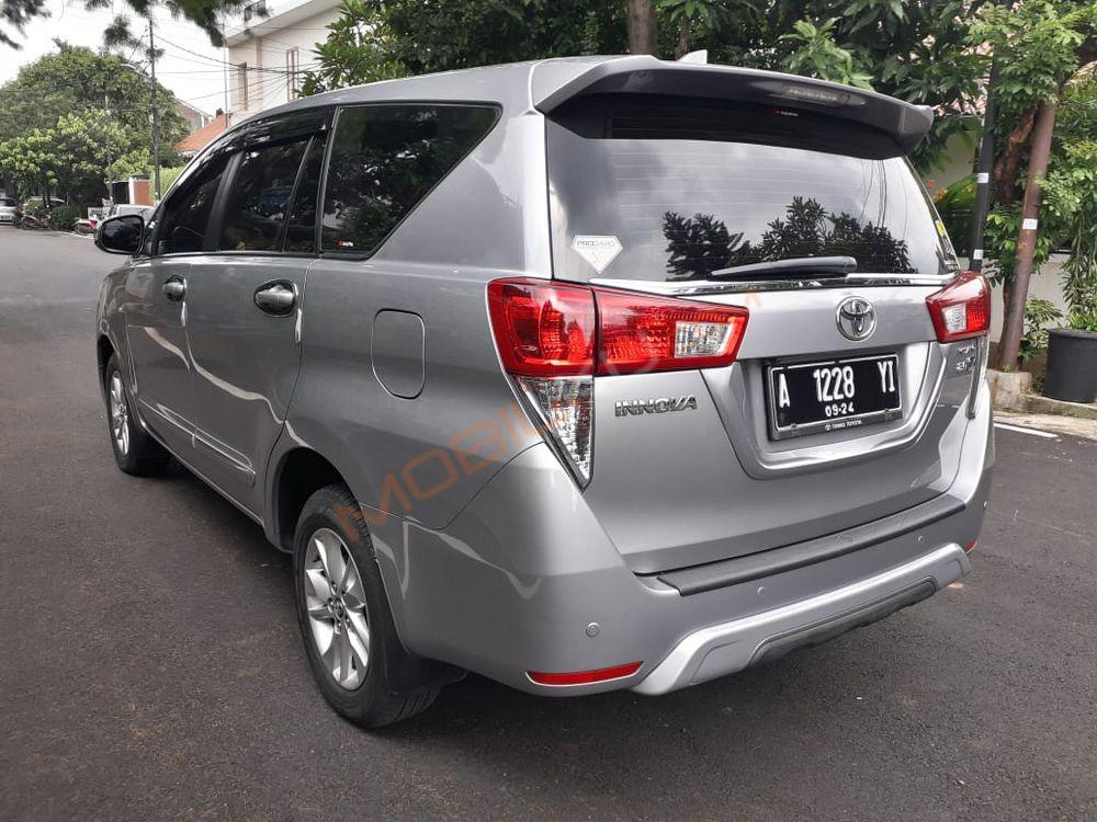 Mobil Toyota Kijang Innova 2019