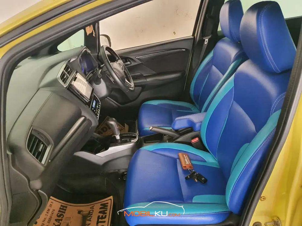 Mobil Honda Jazz 2017