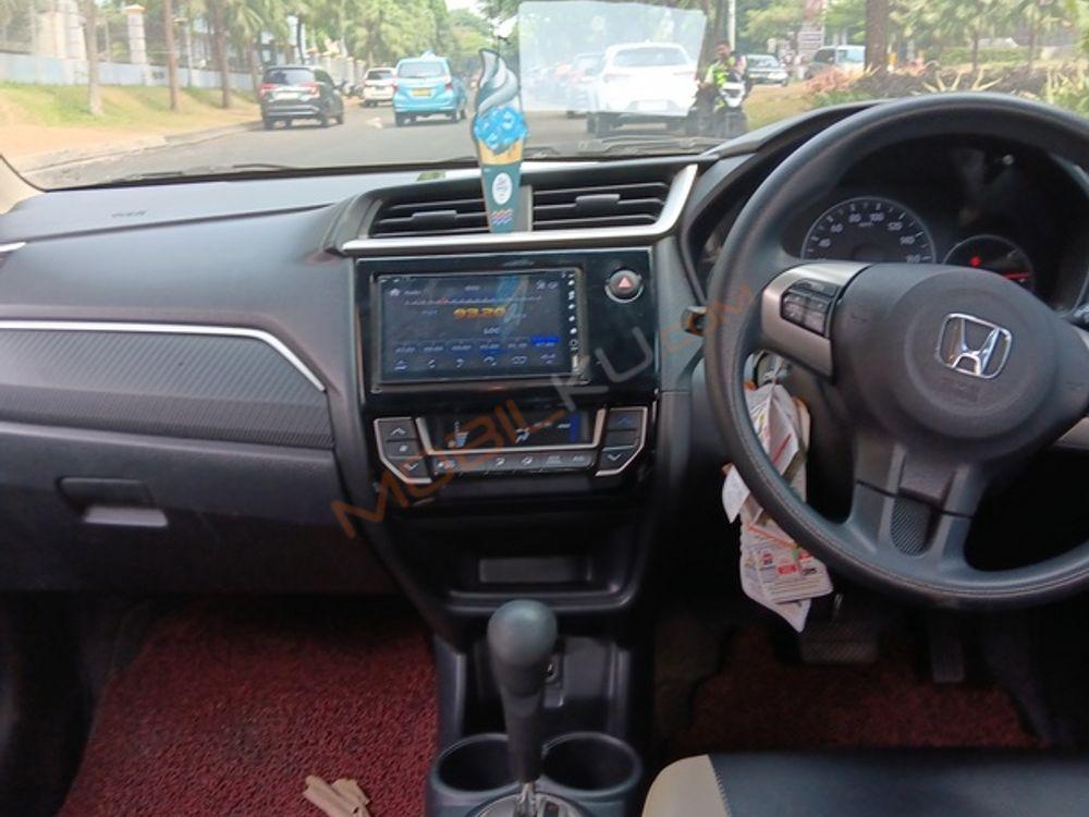 Mobil Honda Brio 2019