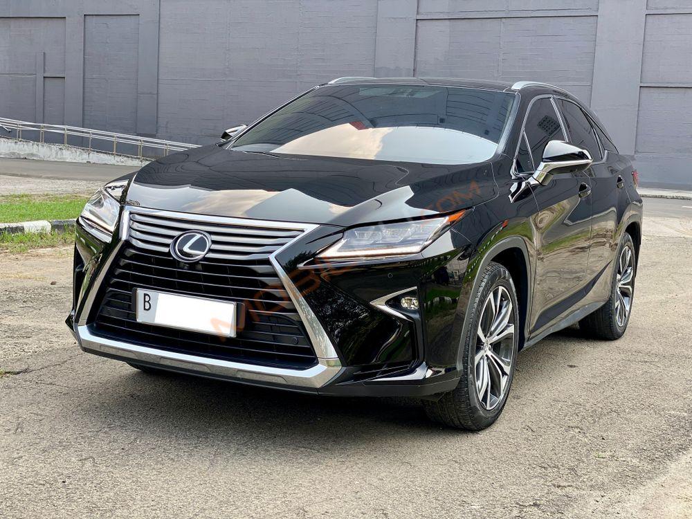 Mobil Lexus RX 2017