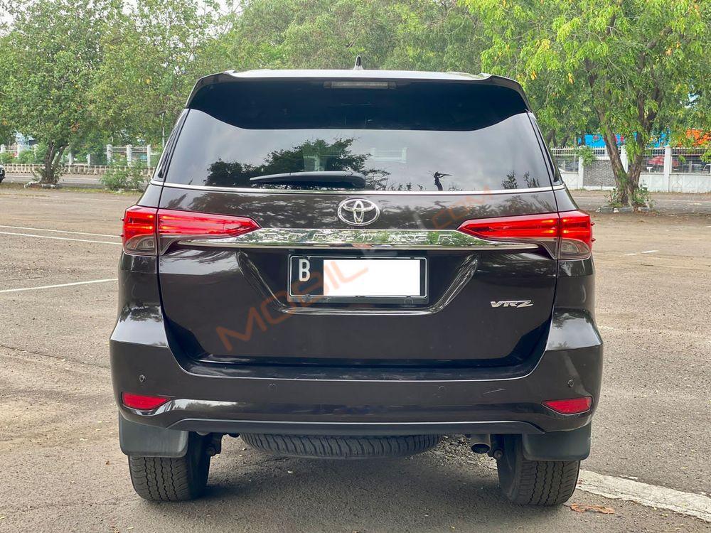 Mobil Toyota Fortuner 2016