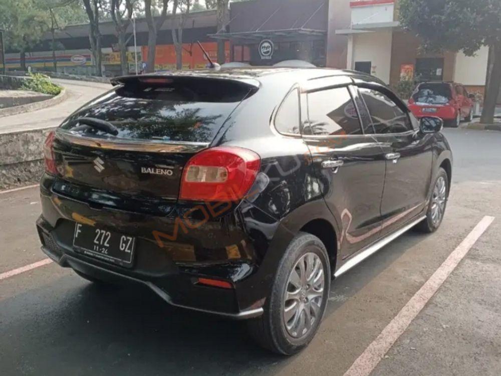 Mobil Suzuki Baleno 2019