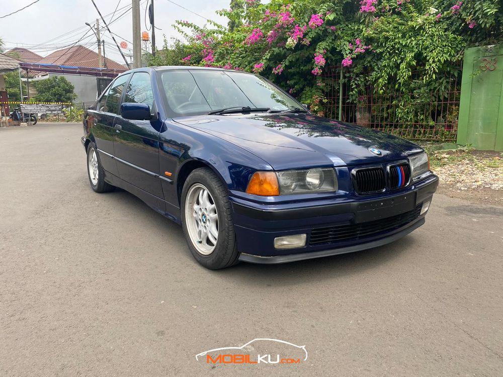 Mobil BMW 3 Series 1998