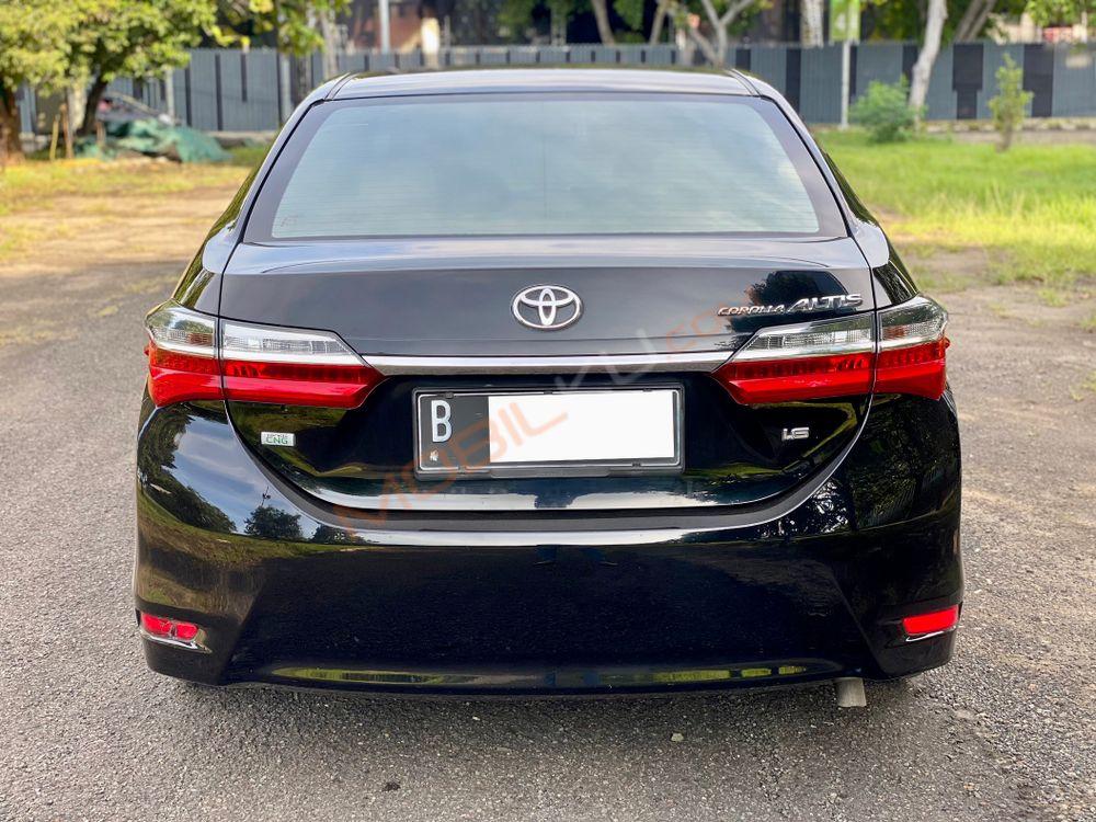 Mobil Toyota Corolla 2018