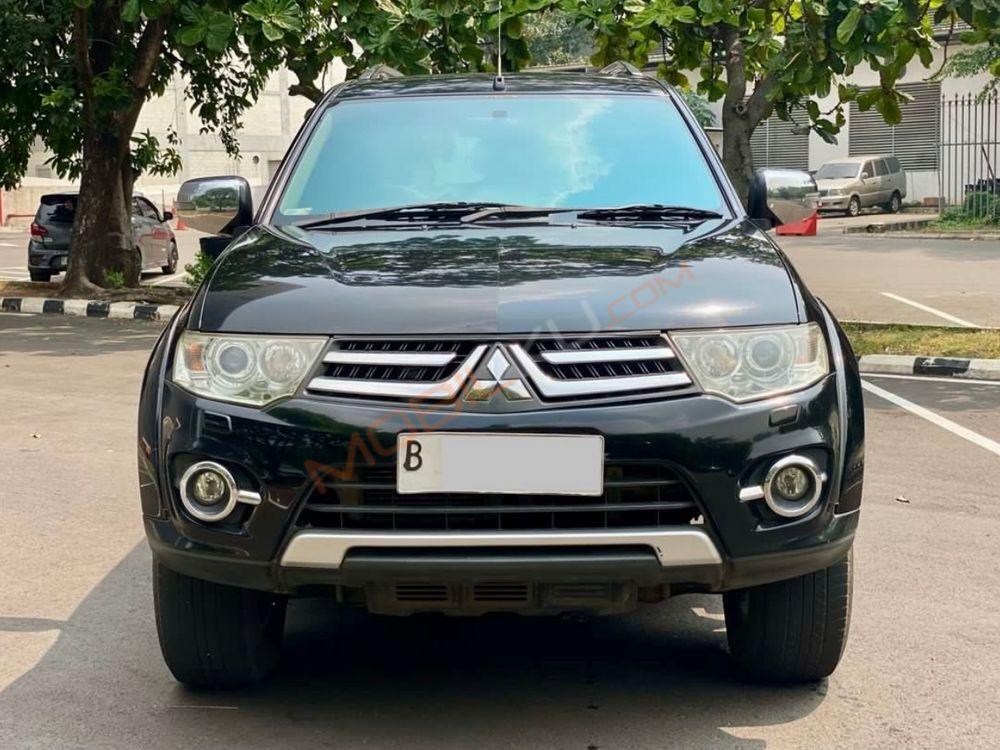 Mobil Mitsubishi Pajero Sport 2013