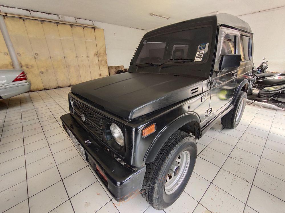 Mobil Suzuki Jimny 1989