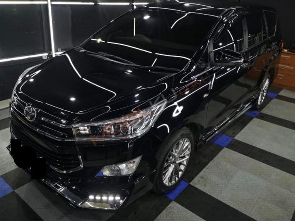 Mobil Toyota Kijang Innova 2018