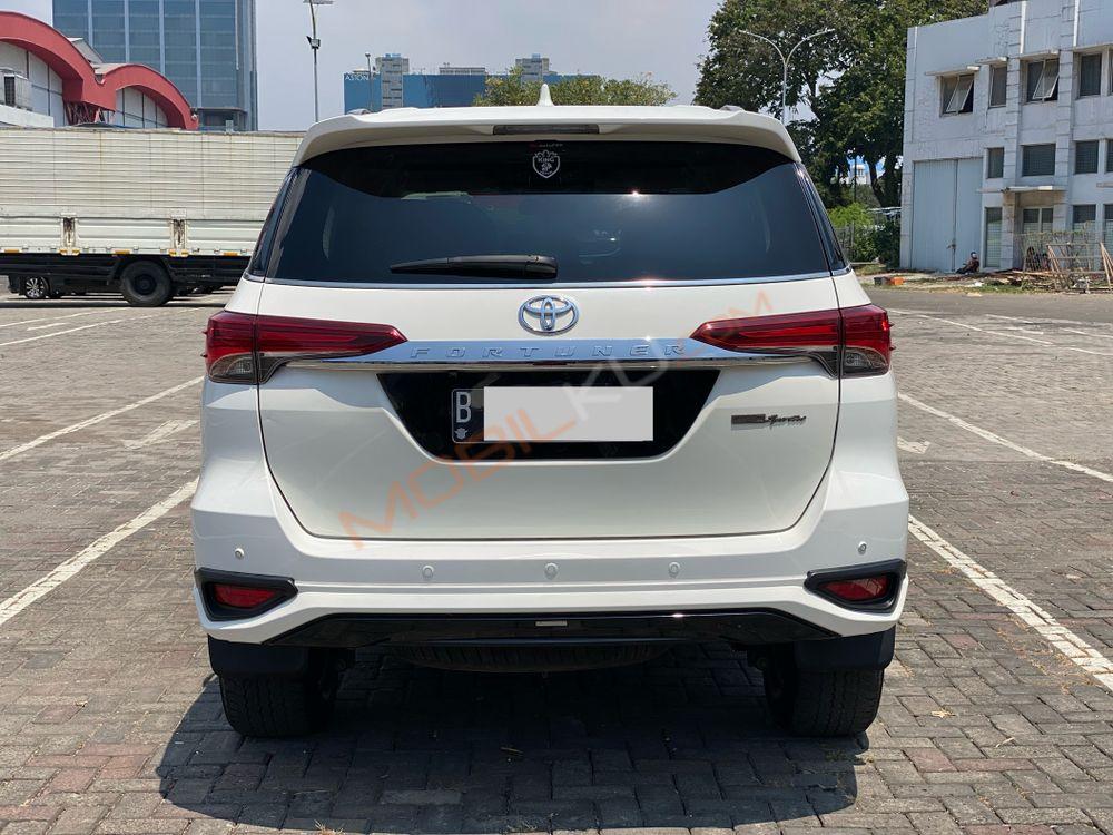 Mobil Toyota Fortuner 2020
