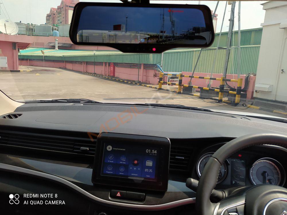 Mobil Suzuki XL7 2021