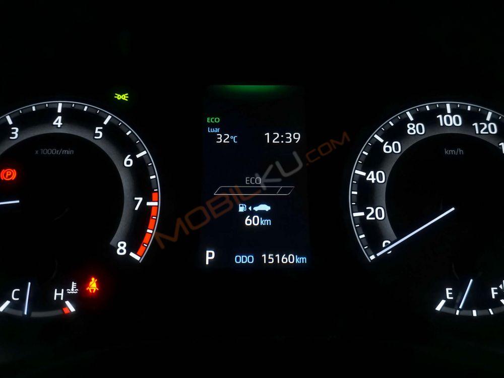 Mobil Toyota Kijang Innova 2023