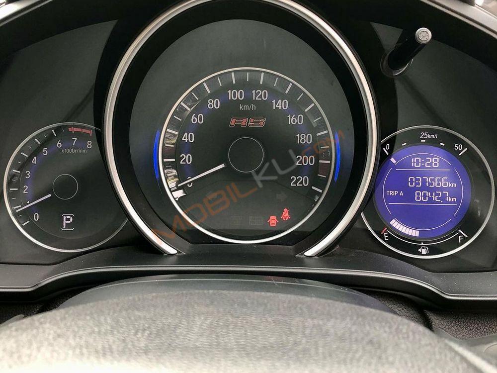 Mobil Honda Jazz 2015