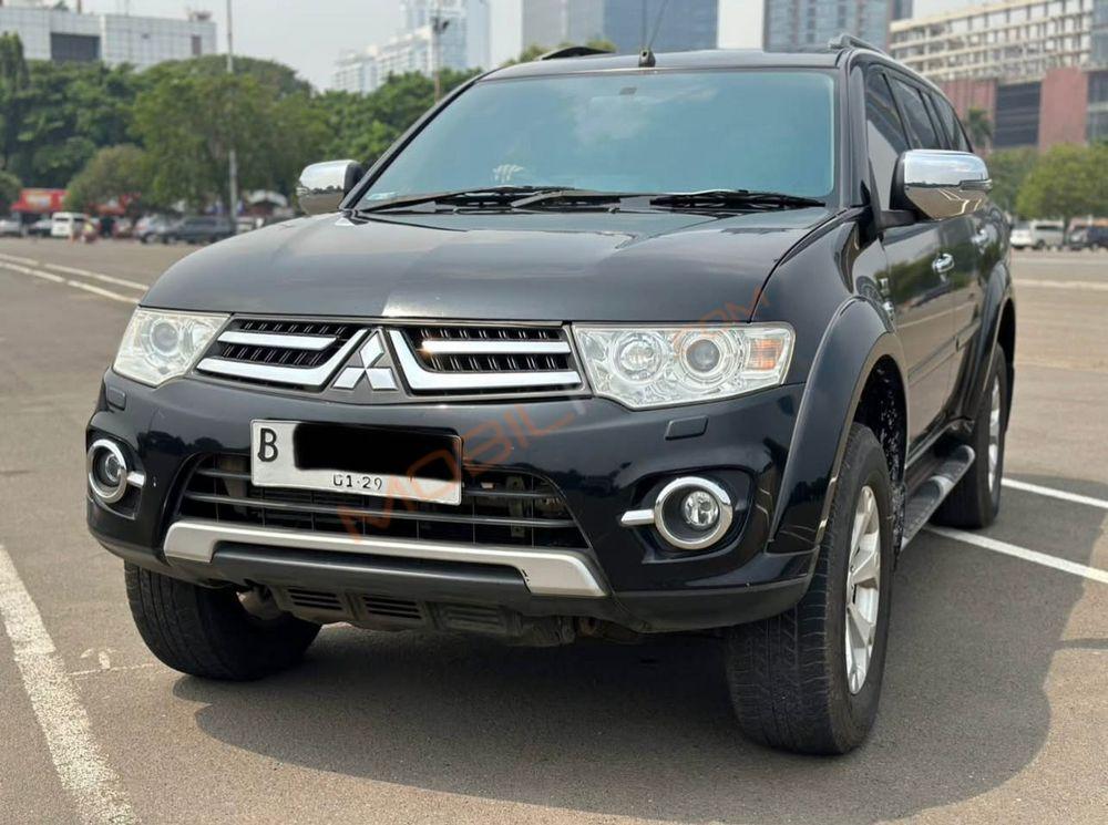 Mobil Mitsubishi Pajero Sport 2013