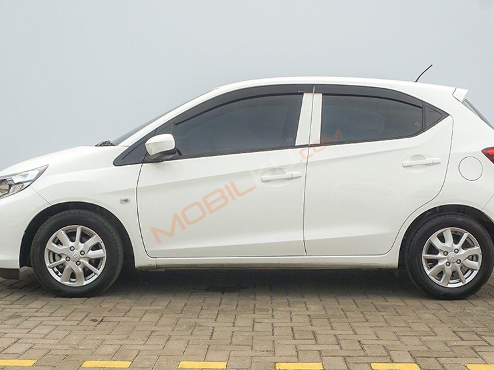 Mobil Honda Brio 2022