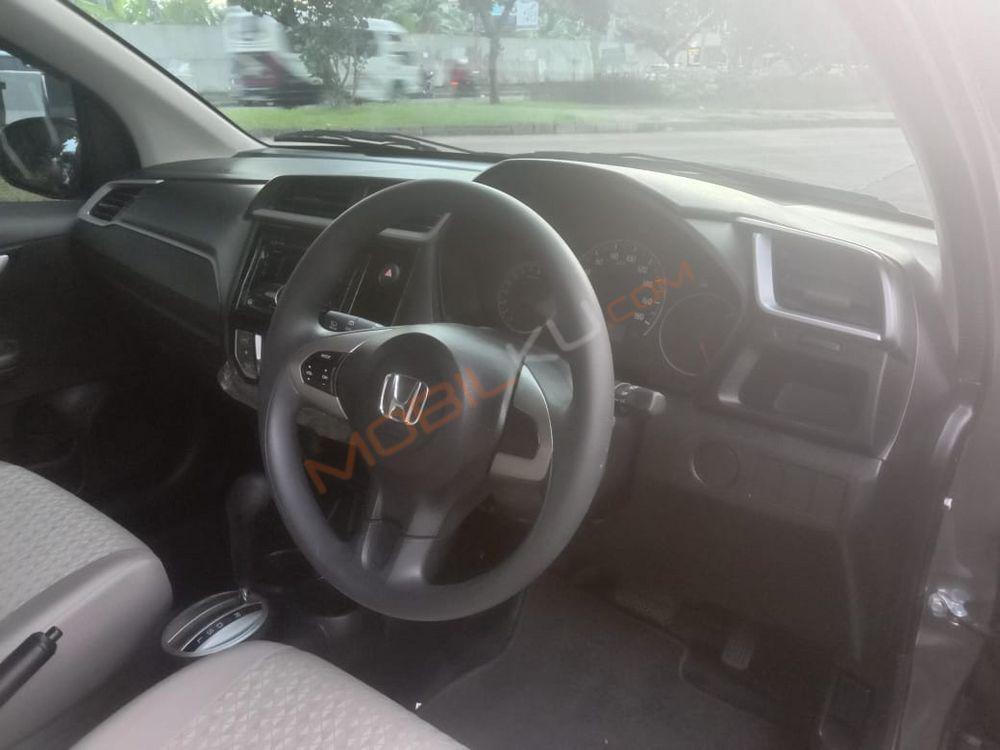 Mobil Honda Brio 2021
