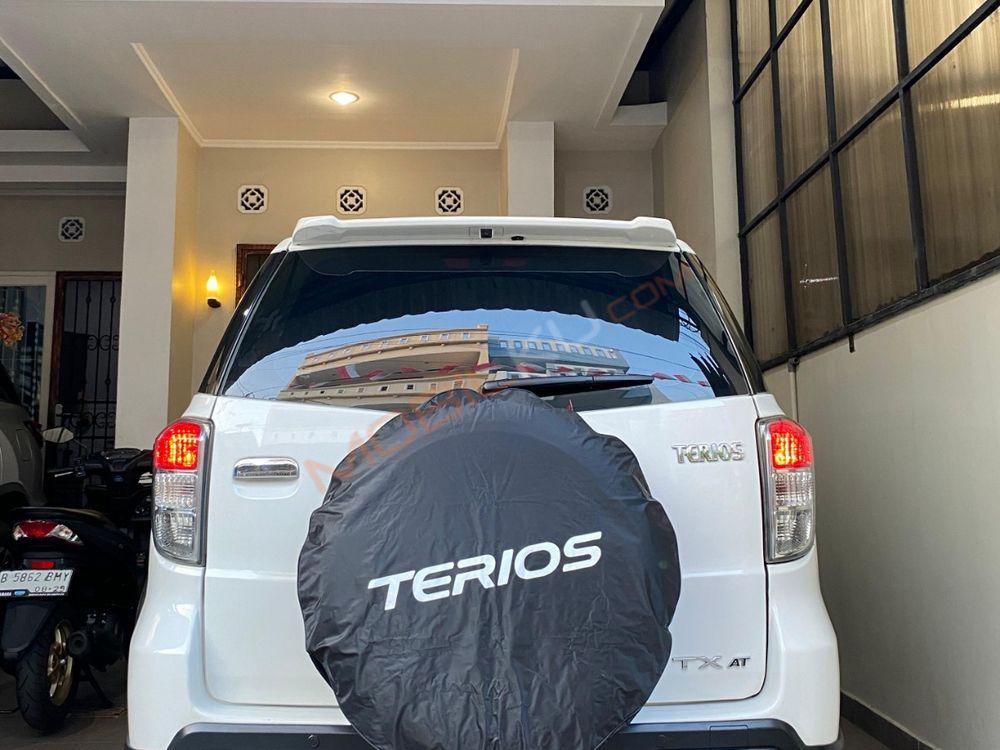 Mobil Daihatsu Terios 2014