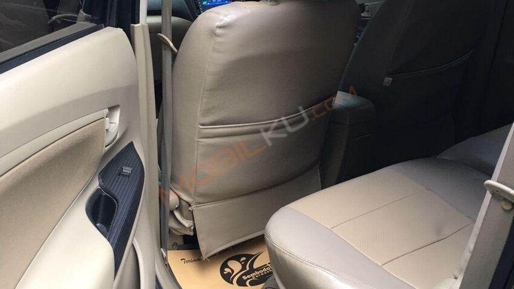 Mobil Daihatsu Xenia 2012