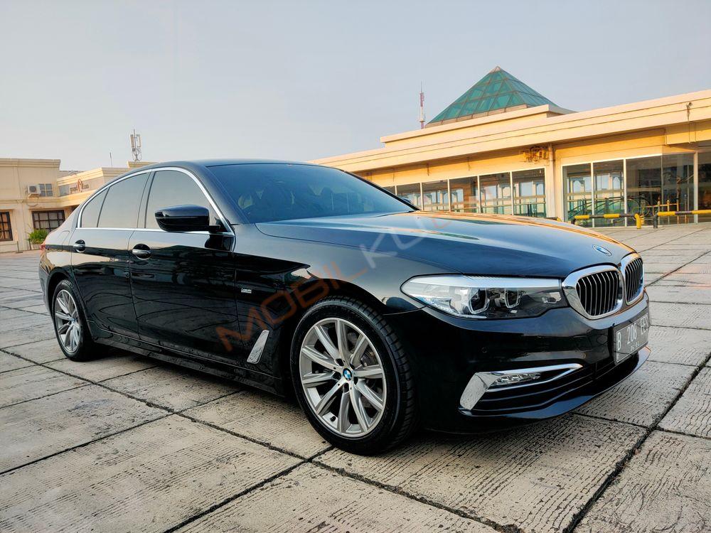 Mobil BMW 5 Series 2018