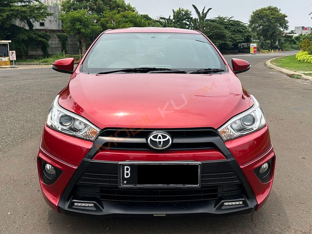 Mobil Toyota Yaris 2014