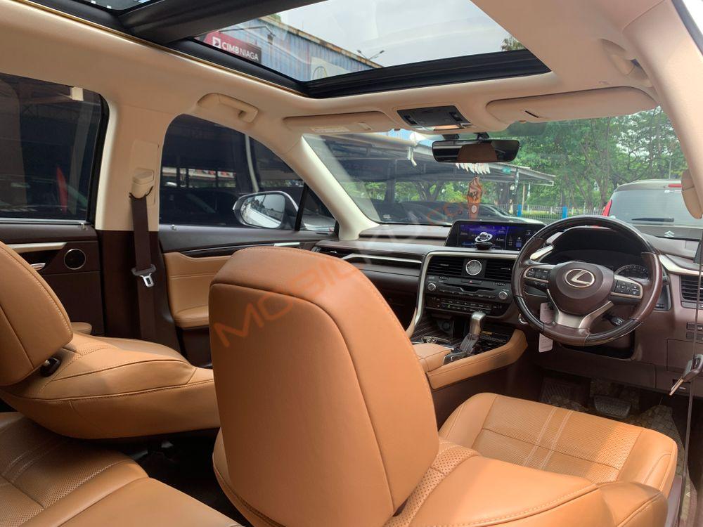 Mobil Lexus RX 2016