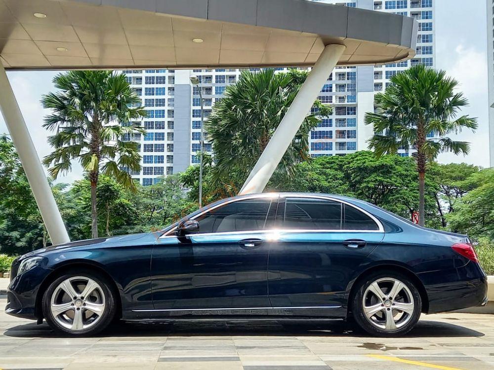 Mobil Mercedes-Benz E-Class 2017