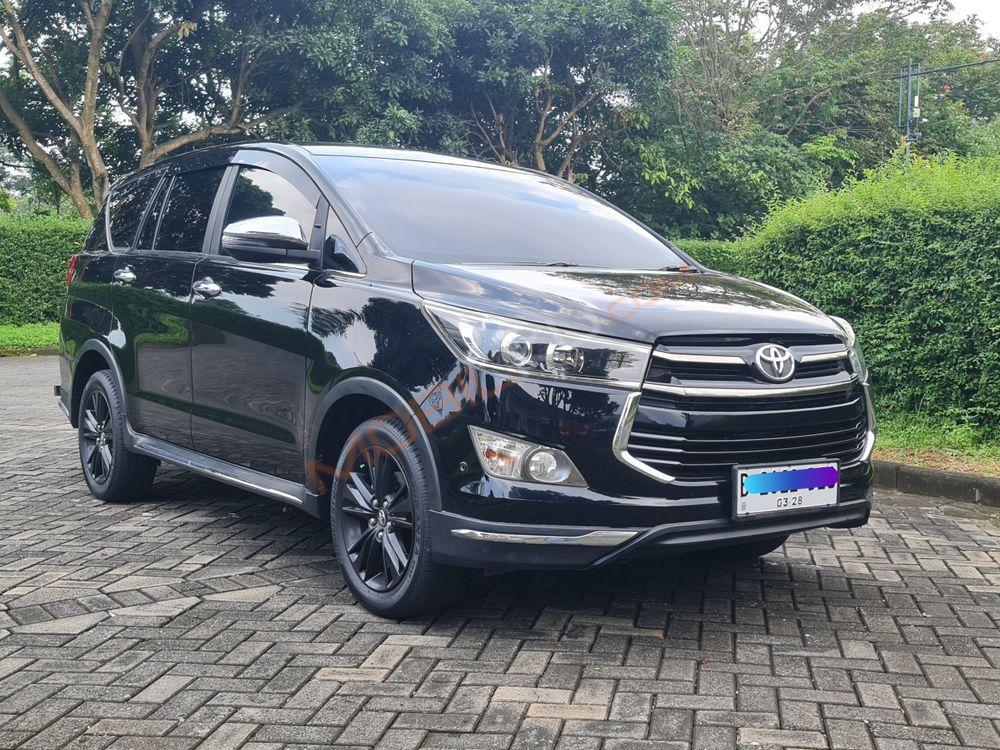 Mobil Toyota Kijang Innova 2018